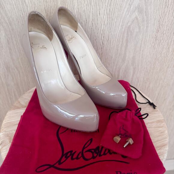 Authentic Christian Louboutin Nude Patent Leather Rolando 120 Heels size 36.5 - Picture 3 of 16